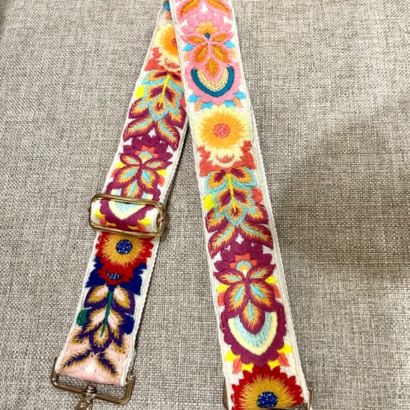 Guitar Straps Crossbody Bag Strap NWOT Embroidered - Picture 1 of 5